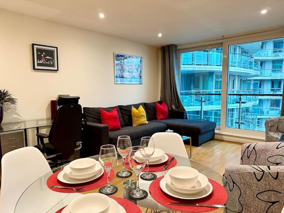 Stunning 2 Bed Thames River View - Central Лондон Экстерьер фото