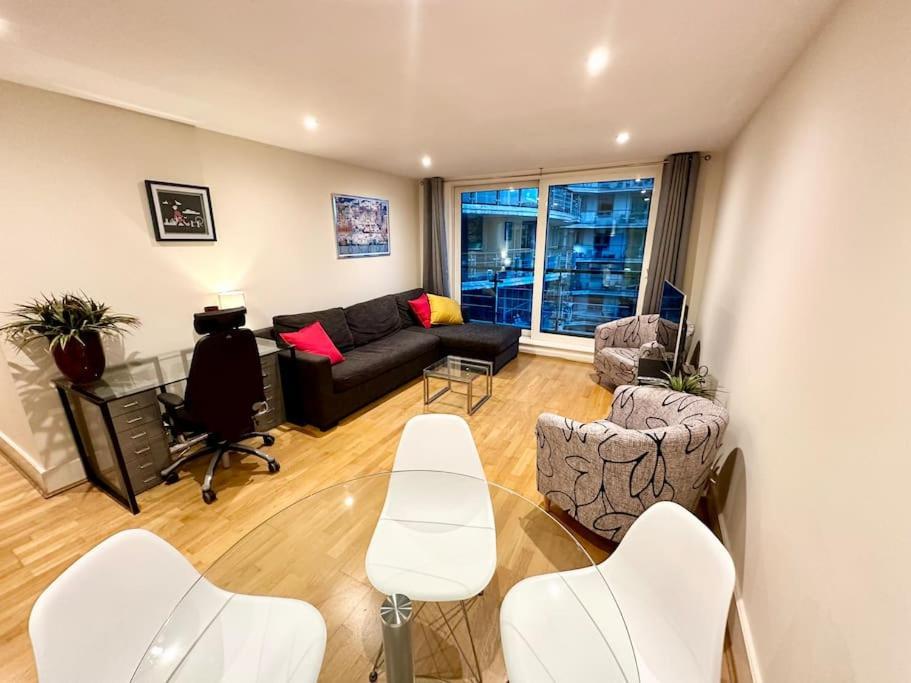 Stunning 2 Bed Thames River View - Central Лондон Экстерьер фото
